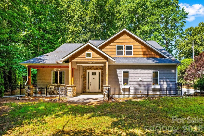 13927 Asbury Chapel Rd, Huntersville, NC 28078