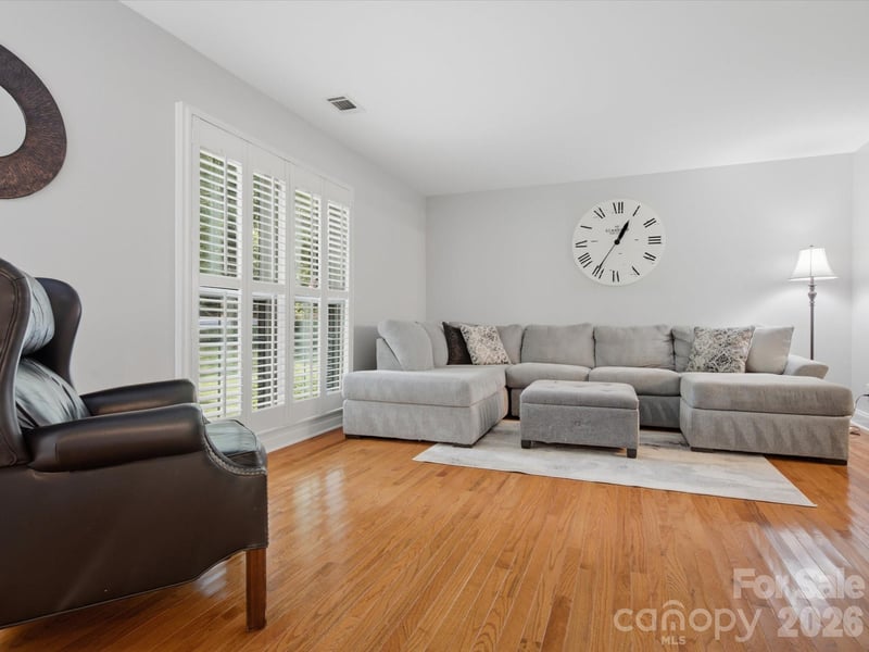 9732 Leeswood Ln, Matthews, NC 28105