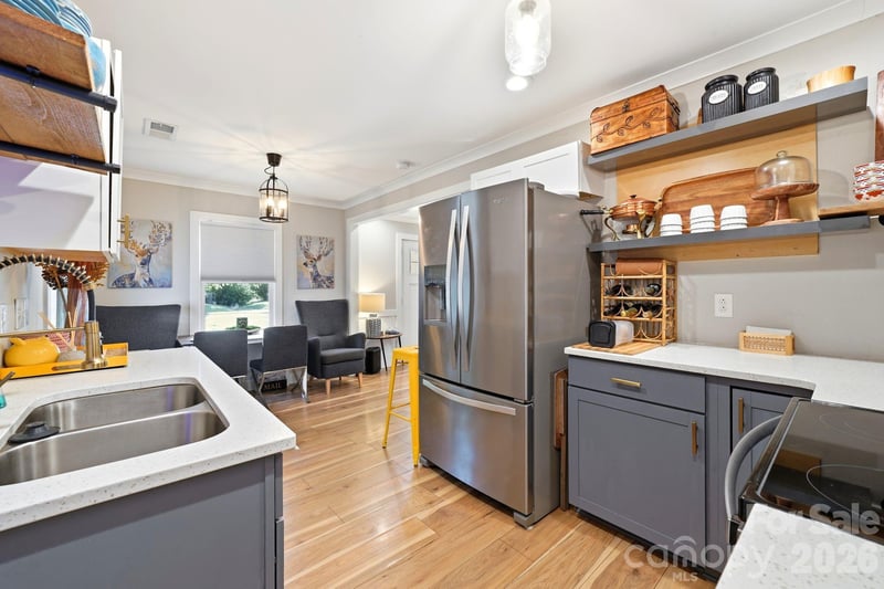 2137 Highland St, Charlotte, NC 28208