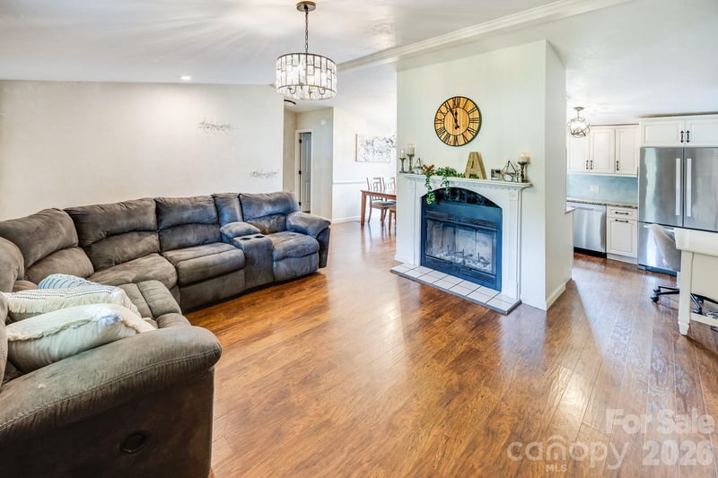 105 Short Meadow Dr, Candler, NC 28715