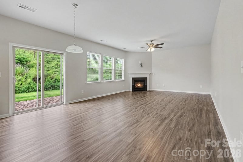 16846 Cozy Cove Rd, Charlotte, NC 28278