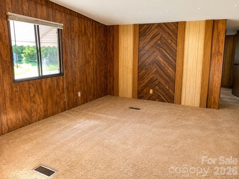 30 Gertrude Ln, Candler, NC 28715