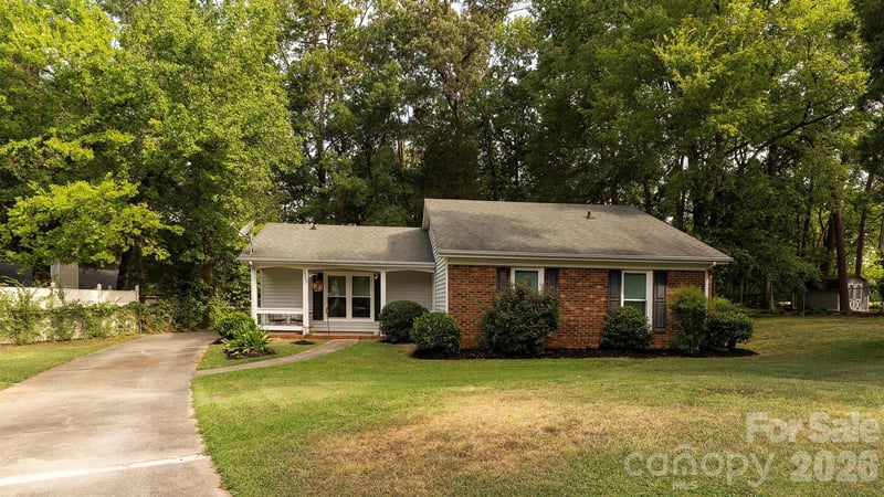 5209 Birchbark Ln, Charlotte, NC 28227