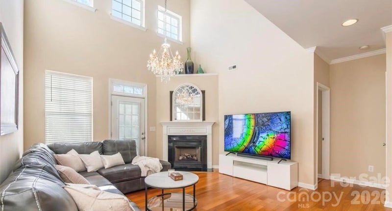 555 Pine Links Dr, Tega Cay, SC 29708