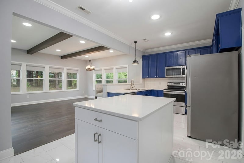 1573 Wilburn Park Ln, Charlotte, NC 28269