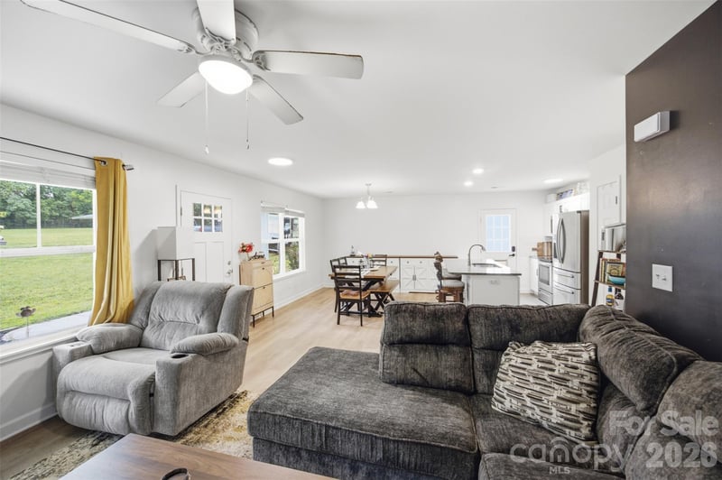 1003 Adams St, Statesville, NC 28677