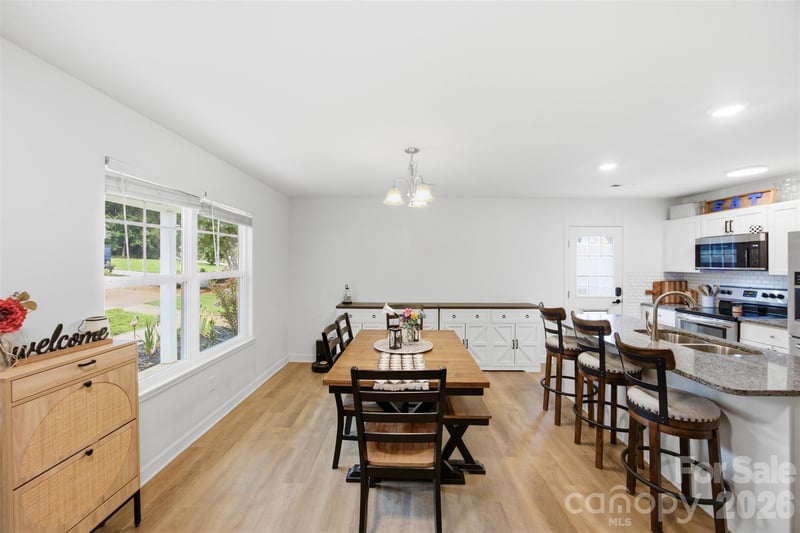 1003 Adams St, Statesville, NC 28677