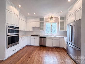 18805 Boundary Oaks Ct, Davidson, NC 28036
