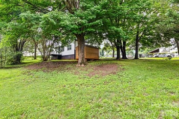 1921 4th St #83, Hickory, NC 28602