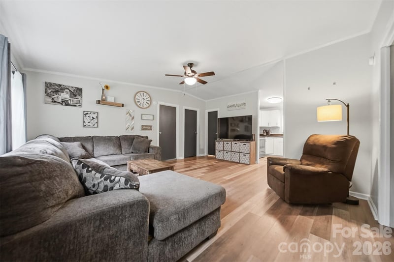 2932 Loop Rd, Lincolnton, NC 28092