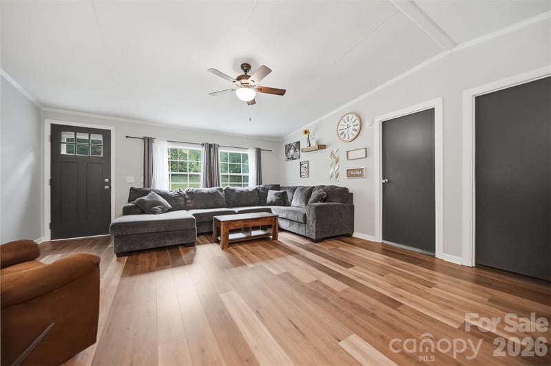 2932 Loop Rd, Lincolnton, NC 28092