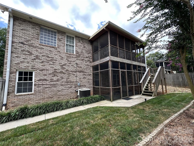 4288 Harbor Ln, Sherrills Ford, NC 28673