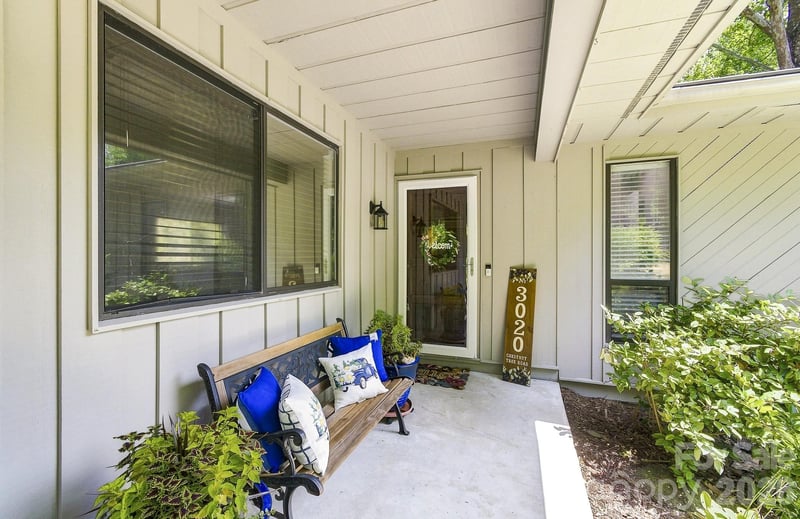 3020 Chestnut Tree Rd, Hendersonville, NC 28792