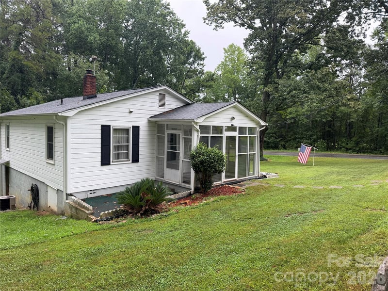 1132 Rutherford St, Blacksburg, SC 29702