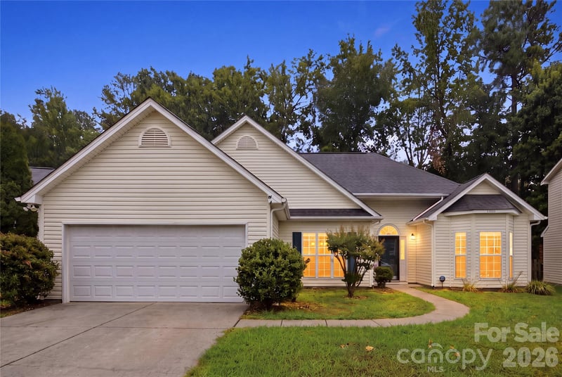1393 Hollythorne Dr, Rock Hill, SC 29732
