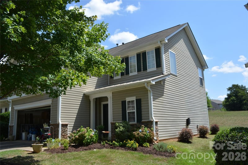 4351 Stone Mountain Dr, Gastonia, NC 28054