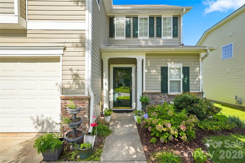 4351 Stone Mountain Dr, Gastonia, NC 28054