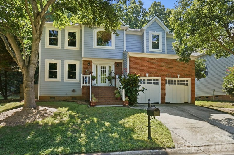 13901 Kings Carriage Ln, Charlotte, NC 28278