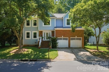 13901 Kings Carriage Ln, Charlotte, NC 28278
