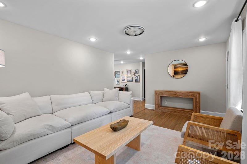1036 Cutler Pl, Charlotte, NC 28205