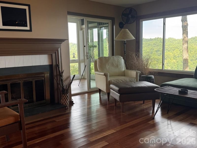 298 Tinequa Dr, Brevard, NC 28712