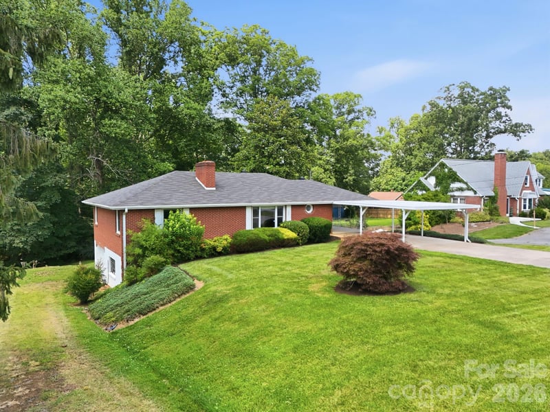845 Sand Hill Rd, Asheville, NC 28806