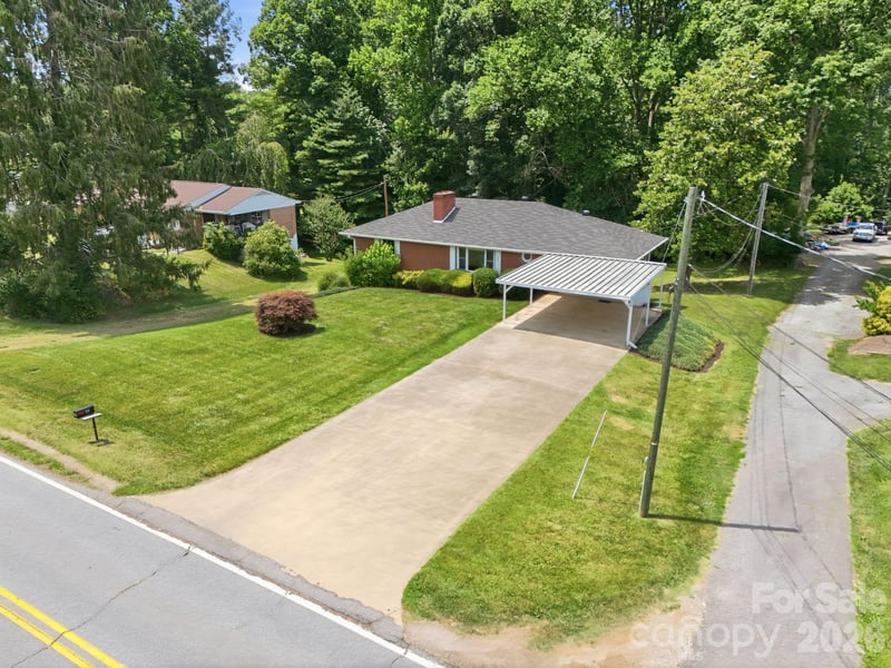 845 Sand Hill Rd, Asheville, NC 28806