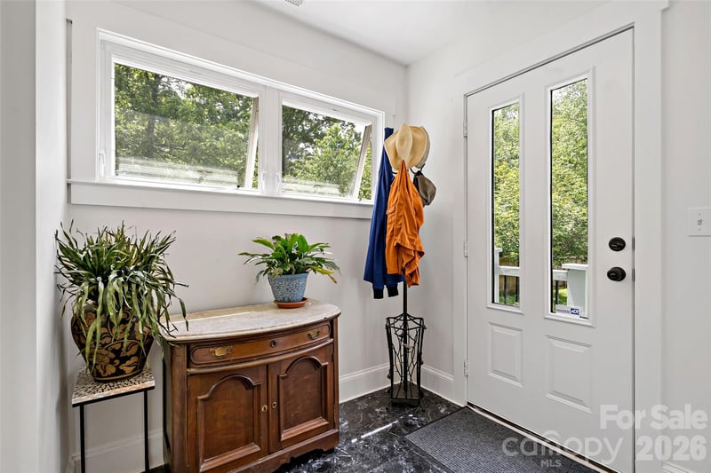 24 Browndale Rd, Asheville, NC 28805