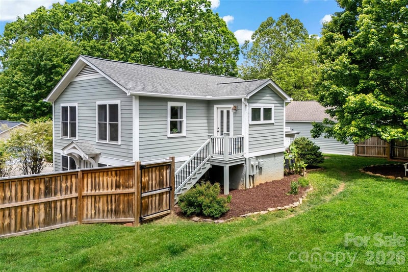 24 Browndale Rd, Asheville, NC 28805