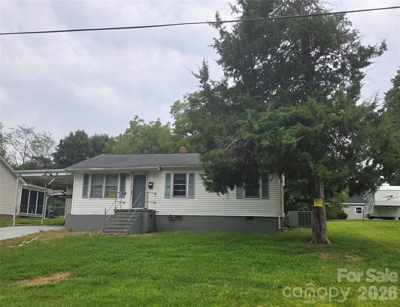 122 Iowa Ave, Bessemer City, NC 28016