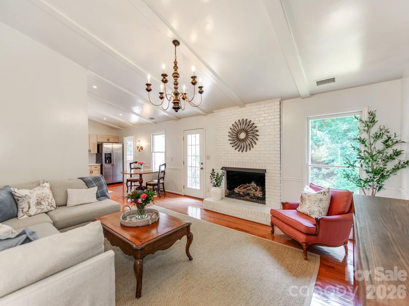 621 Laurel Fork Dr, Matthews, NC 28105