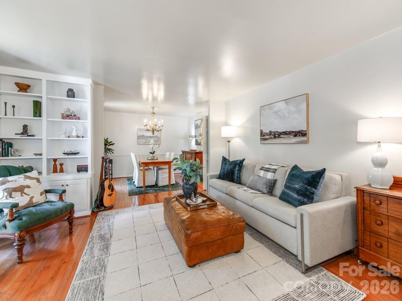621 Laurel Fork Dr, Matthews, NC 28105