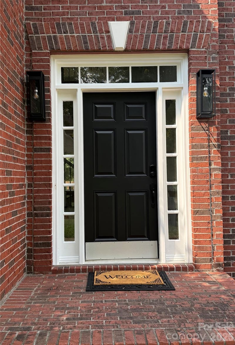 2421 Arden Gate Ln, Charlotte, NC 28262