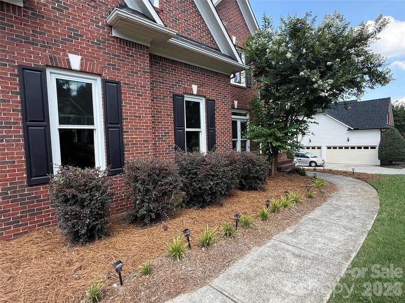 2421 Arden Gate Ln, Charlotte, NC 28262