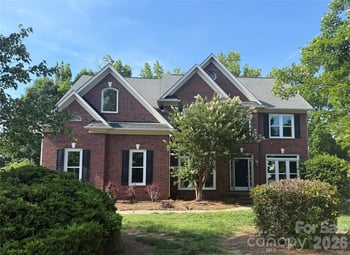 2421 Arden Gate Ln, Charlotte, NC 28262