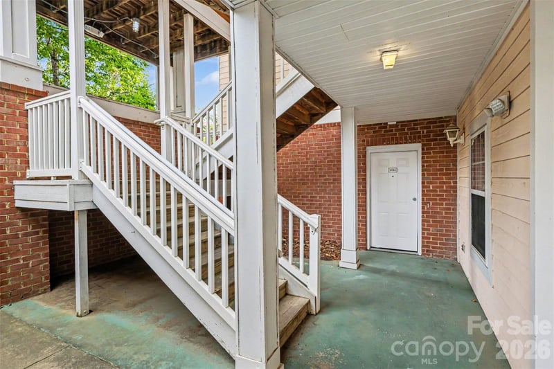 9041 Meadow Vista Rd, Charlotte, NC 28213
