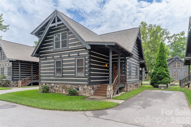 93 Rachels Cir, Maggie Valley, NC 28751
