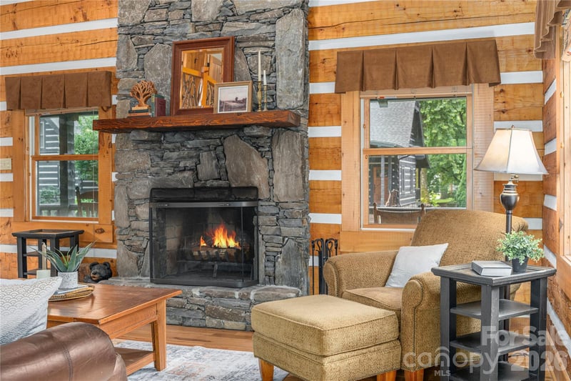 93 Rachels Cir, Maggie Valley, NC 28751