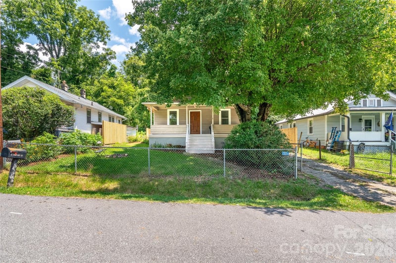 5 Company St, Asheville, NC 28804
