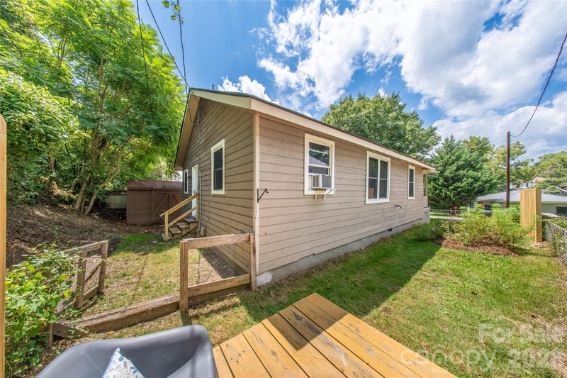 5 Company St, Asheville, NC 28804
