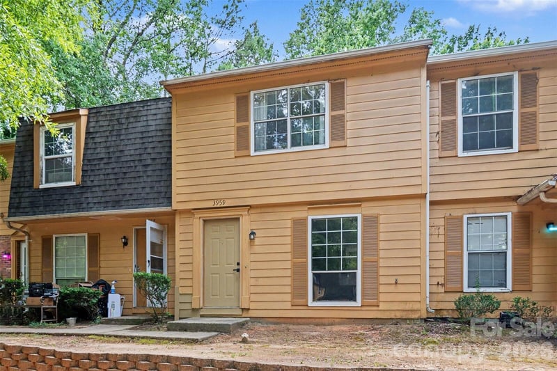 3959 Briarhill Dr, Charlotte, NC 28215
