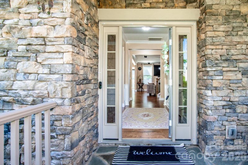 158 Eagles Landing Dr, Mooresville, NC 28117