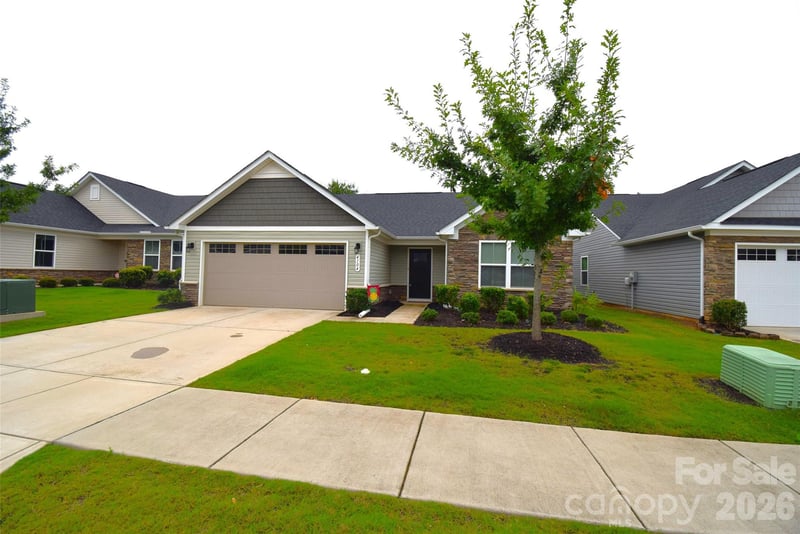 4104 Mackinnon Dr, Charlotte, NC 28214