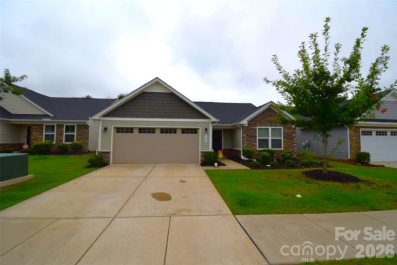 4104 Mackinnon Dr, Charlotte, NC 28214