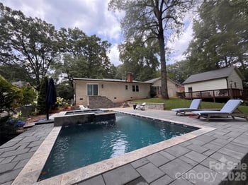 6129 Page Ct, Charlotte, NC 28270