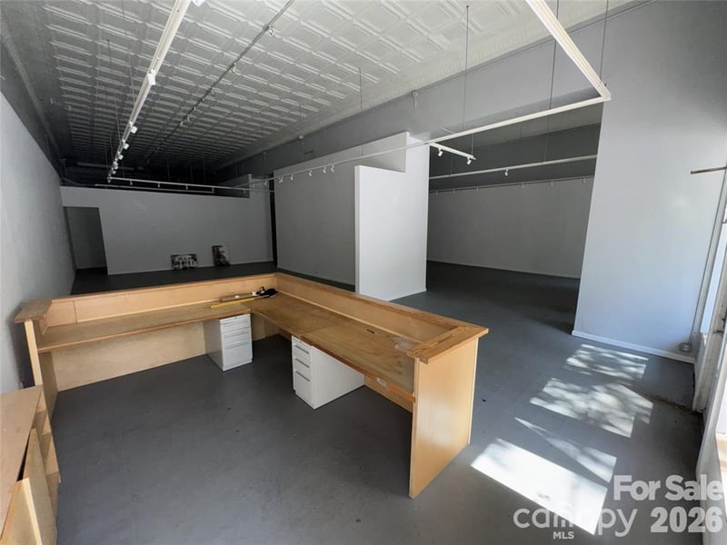 24 N Lexington Ave, Asheville, NC 28801