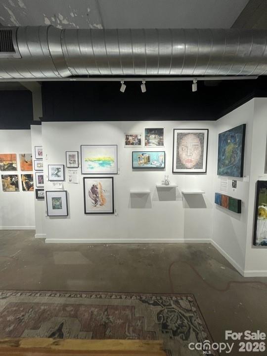 109 Roberts St, Asheville, NC 28801