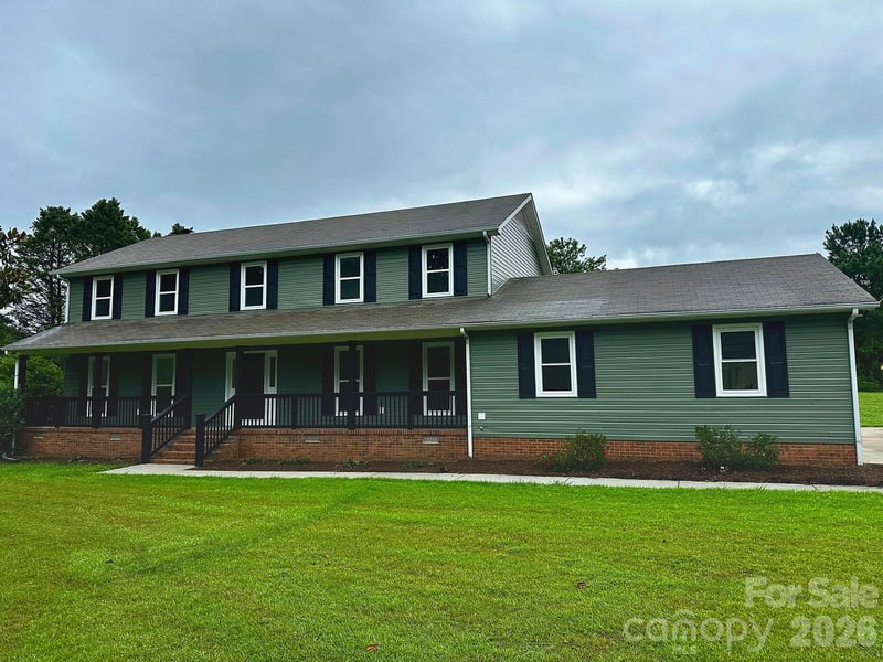 1560 Meadowdale Rd, Rock Hill, SC 29732