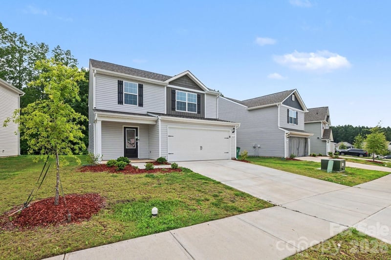 6032 Lowe Ln, Charlotte, NC 28214