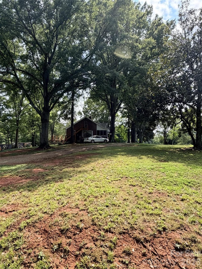 737 C St, Newton, NC 28658